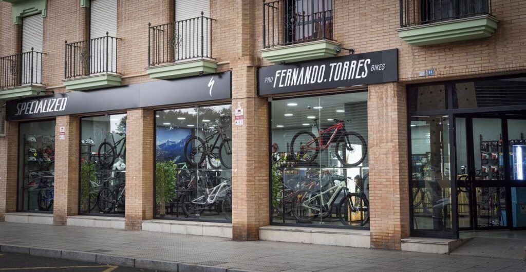 Así es la nueva tienda de Fernando Torres Probikes 